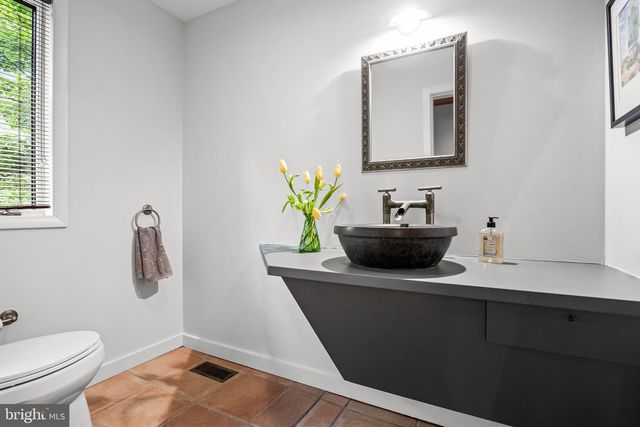 460 BROWNING LN, Cherry Hill, NJ 08003