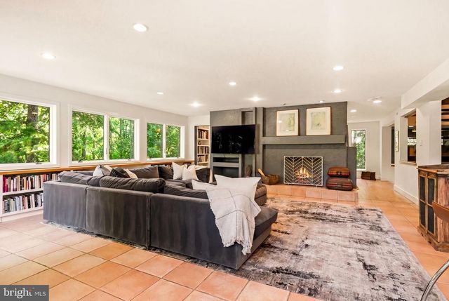 460 BROWNING LN, Cherry Hill, NJ 08003