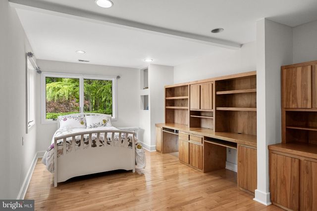 460 BROWNING LN, Cherry Hill, NJ 08003