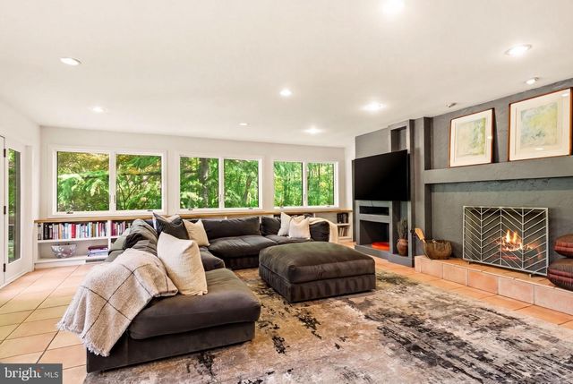 460 BROWNING LN, Cherry Hill, NJ 08003