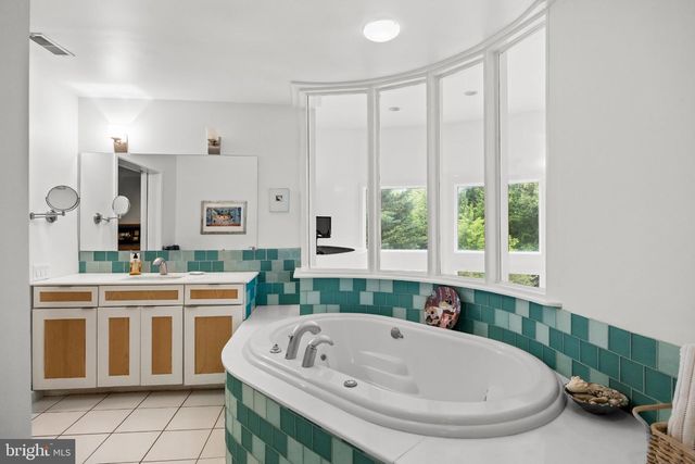 460 BROWNING LN, Cherry Hill, NJ 08003