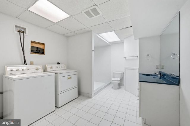 460 BROWNING LN, Cherry Hill, NJ 08003