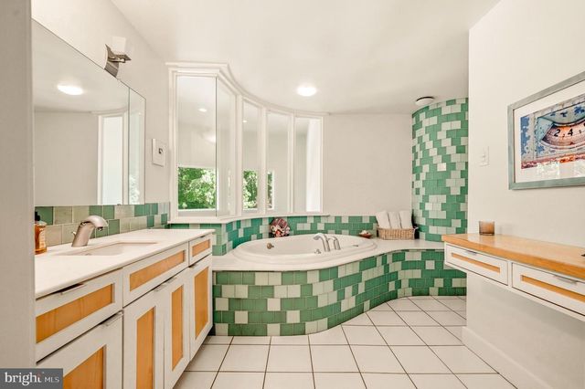460 BROWNING LN, Cherry Hill, NJ 08003