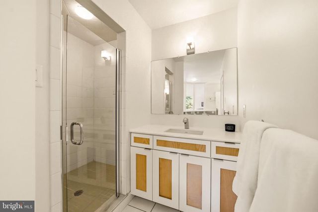 460 BROWNING LN, Cherry Hill, NJ 08003