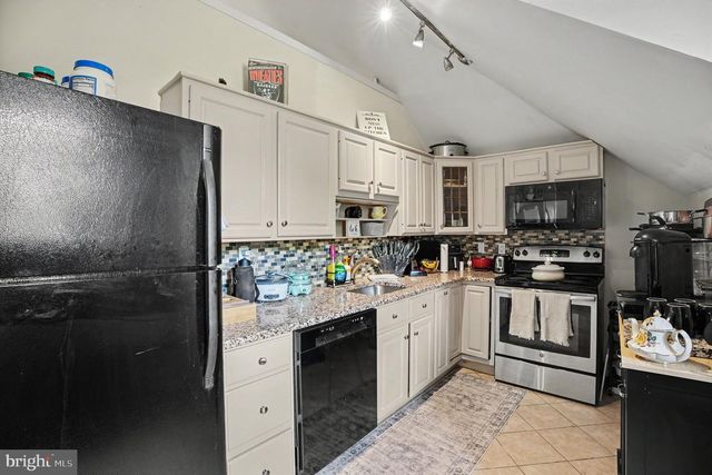 2210 BAYNARD BLVD, Wilmington, DE 19802