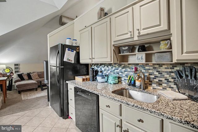 2210 BAYNARD BLVD, Wilmington, DE 19802