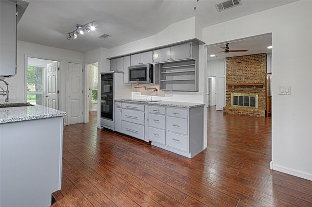 5021 Andover Drive, Plano, TX 75023