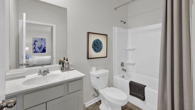 527 Fieldcrest Road, Blountville, TN 37617