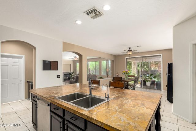 18402 E OAK HILL Lane, Queen Creek, AZ 85142