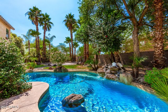 18402 E OAK HILL Lane, Queen Creek, AZ 85142