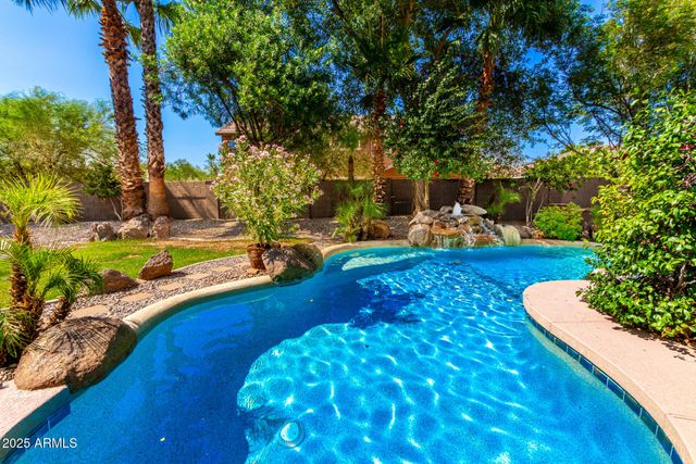 18402 E OAK HILL Lane, Queen Creek, AZ 85142