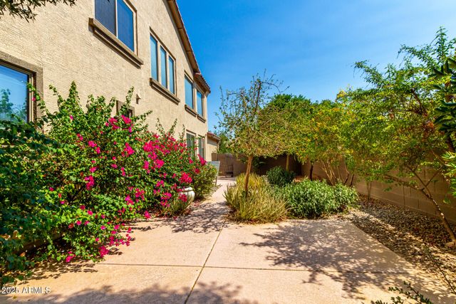 18402 E OAK HILL Lane, Queen Creek, AZ 85142