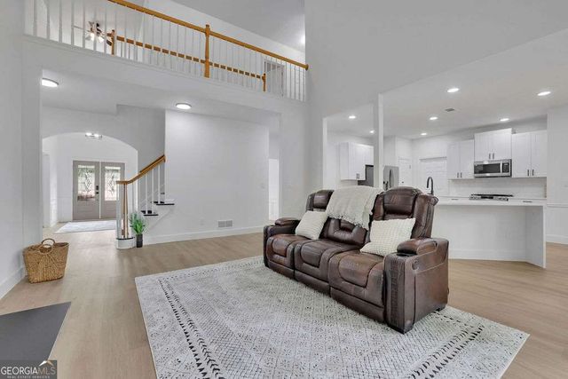 380 Tall Timbers Drive, Roswell, GA 30076