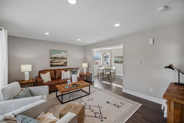 911 SW Springfield Drive, Ankeny, IA 50023