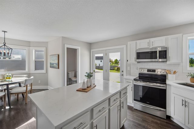 911 SW Springfield Drive, Ankeny, IA 50023
