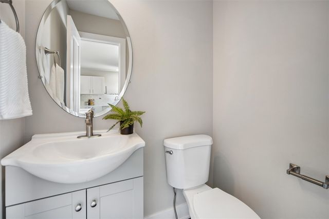 911 SW Springfield Drive, Ankeny, IA 50023