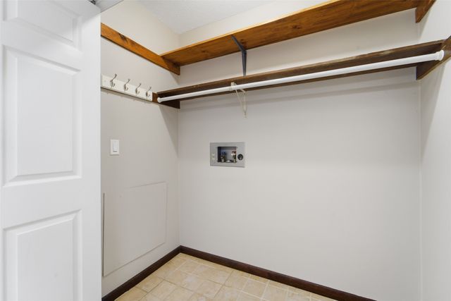 506 Nicholas Drive, Marshalltown, IA 50158