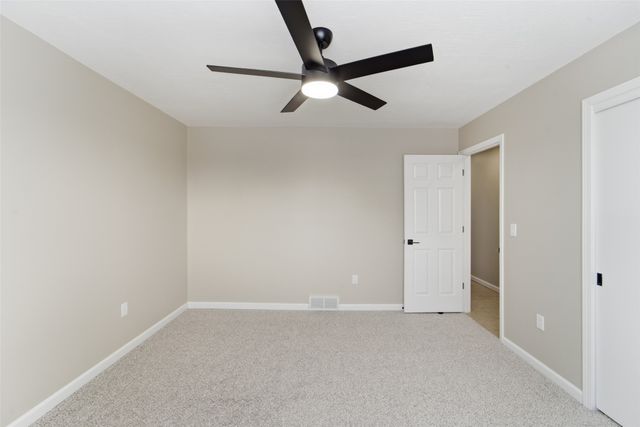 506 Nicholas Drive, Marshalltown, IA 50158