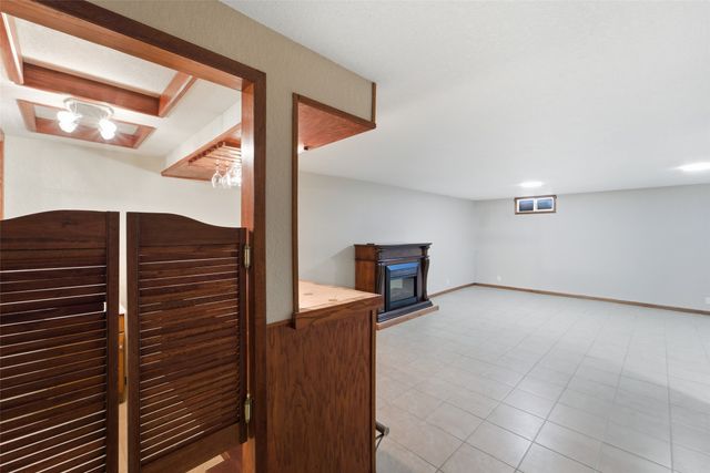 506 Nicholas Drive, Marshalltown, IA 50158