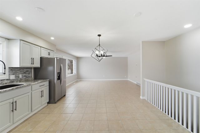 506 Nicholas Drive, Marshalltown, IA 50158