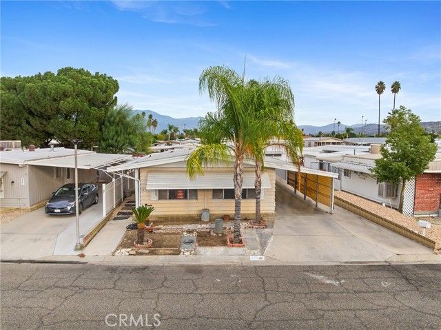 471 Santa Clara Circle, Hemet, CA 92543