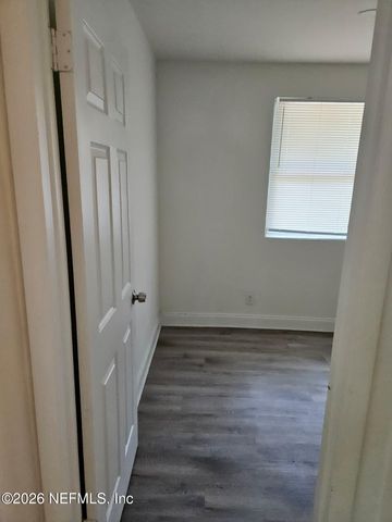 2416 JOHNSON Avenue, Jacksonville, FL 32207