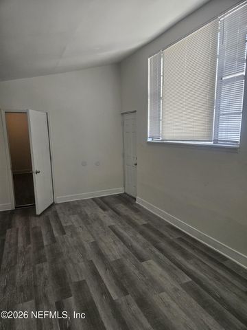 2416 JOHNSON Avenue, Jacksonville, FL 32207