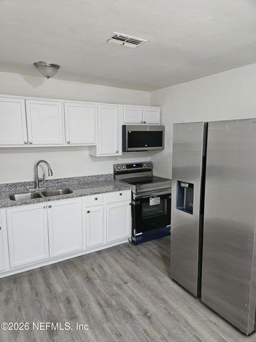 2416 JOHNSON Avenue, Jacksonville, FL 32207