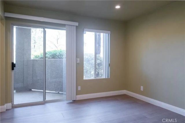 1035 La Terraza 104, Corona, CA 92879