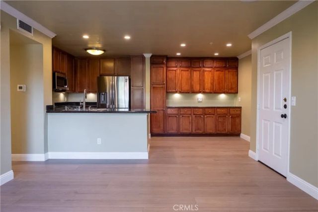 1035 La Terraza 104, Corona, CA 92879