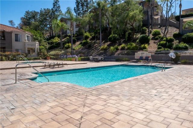 1035 La Terraza 104, Corona, CA 92879