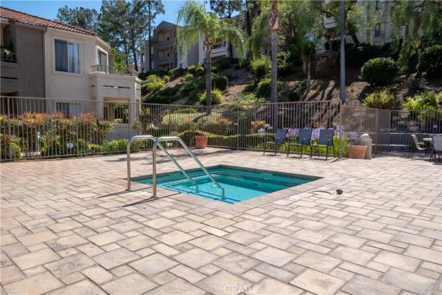 1035 La Terraza 104, Corona, CA 92879