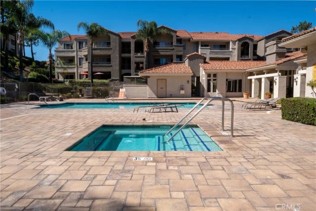 1035 La Terraza 104, Corona, CA 92879