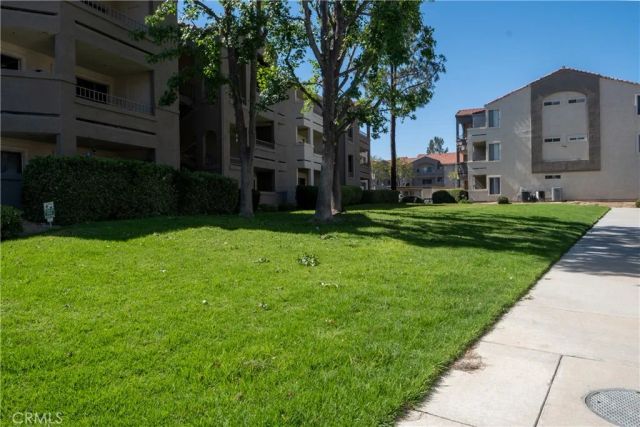1035 La Terraza 104, Corona, CA 92879
