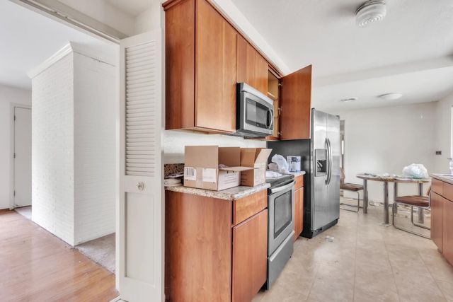 1260 El Sur Way, Sacramento, CA 95864