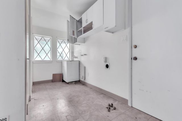 1260 El Sur Way, Sacramento, CA 95864