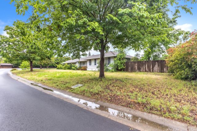 1260 El Sur Way, Sacramento, CA 95864