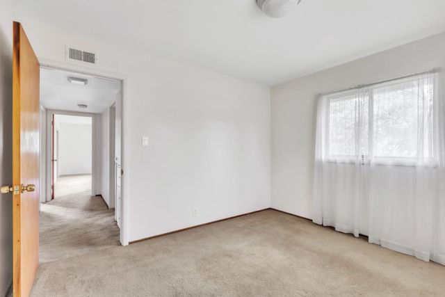 1260 El Sur Way, Sacramento, CA 95864