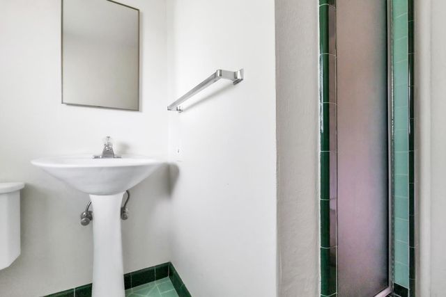 1260 El Sur Way, Sacramento, CA 95864