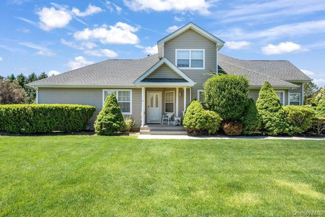 174 Adele Court, Riverhead, NY 11901