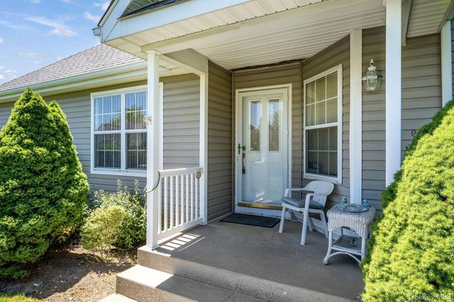 174 Adele Court, Riverhead, NY 11901