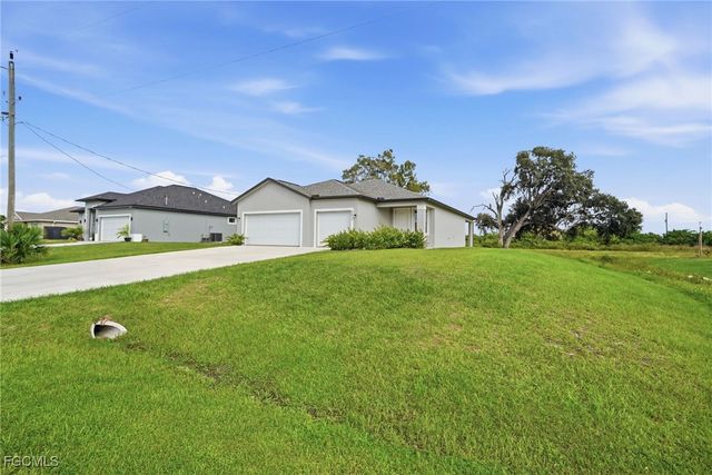 9011 Penny CIR, Labelle, FL 33935