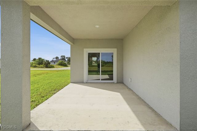 9011 Penny CIR, Labelle, FL 33935