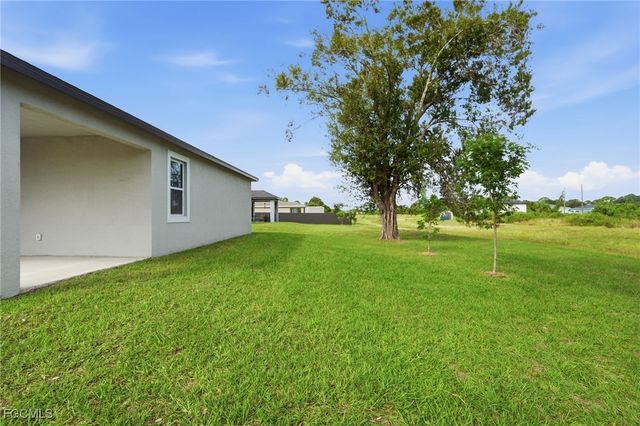 9011 Penny CIR, Labelle, FL 33935