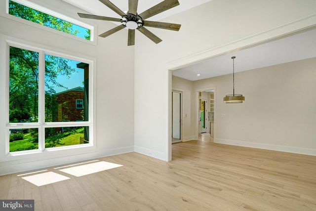 2816 N JEFFERSON ST, Arlington, VA 22207