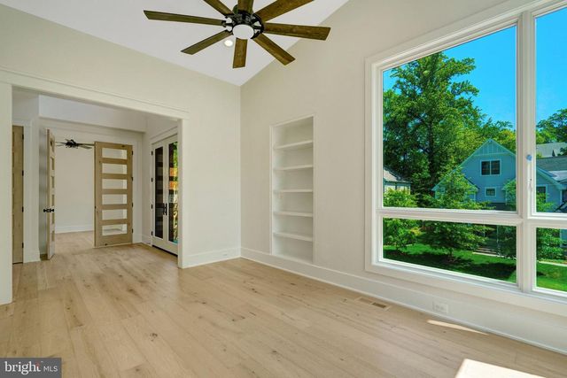 2816 N JEFFERSON ST, Arlington, VA 22207