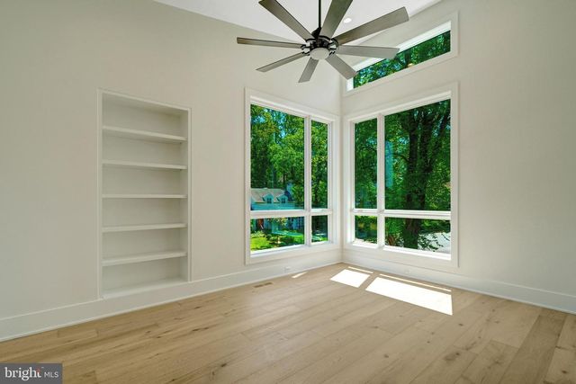 2816 N JEFFERSON ST, Arlington, VA 22207