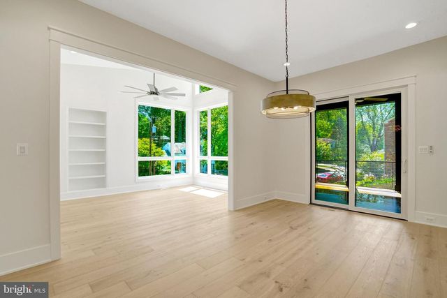 2816 N JEFFERSON ST, Arlington, VA 22207