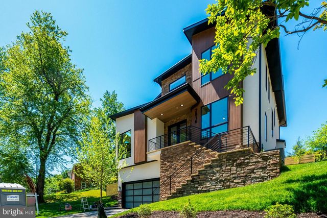 2816 N JEFFERSON ST, Arlington, VA 22207