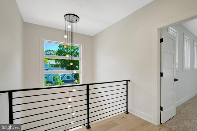 2816 N JEFFERSON ST, Arlington, VA 22207